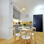 Ze Strefa Relax & Fun By Onholiday Ulica Lwowska 12 科沃布热格